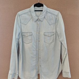 Light blue denim, women's Gap shirt
